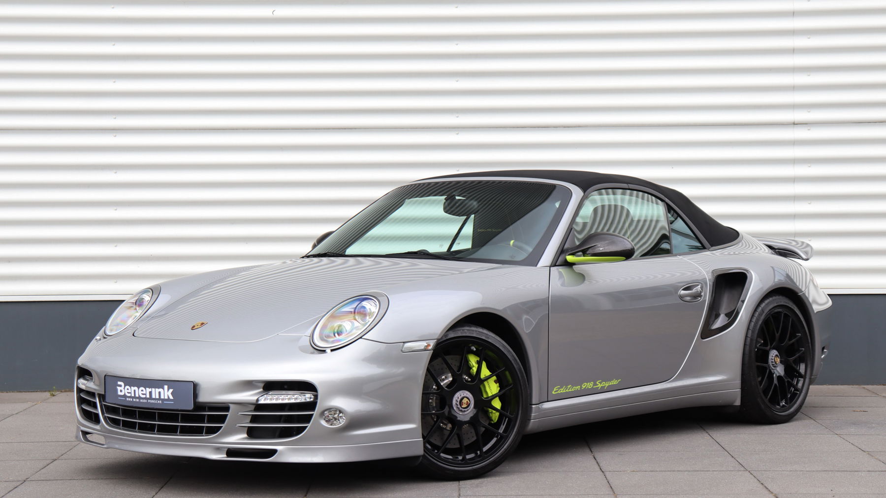 アイドロン　ポルシェ911 (997.2) Turbo S 2011 アイドロン】 1/43 ポルシェ 911 (997.2) ターボ S 2011 マカダミア