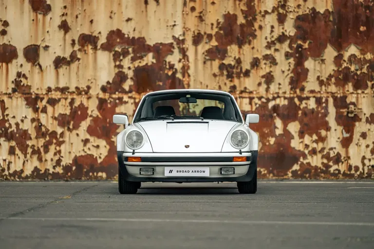 Porsche 911 Turbo 3.3