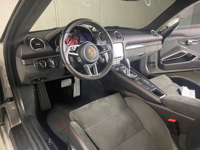 Porsche 718 Cayman GTS 4.0