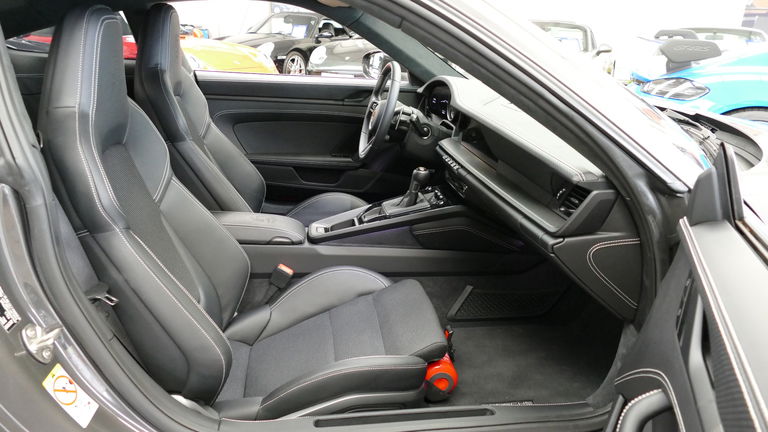 Porsche 992 GT3 Touring