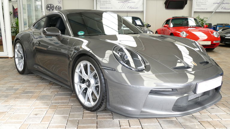 Porsche 992 GT3 Touring