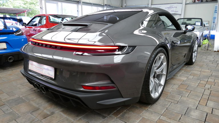 Porsche 992 GT3 Touring
