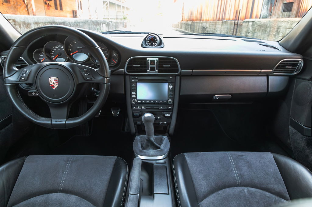 Porsche 997.2 Carrera GTS