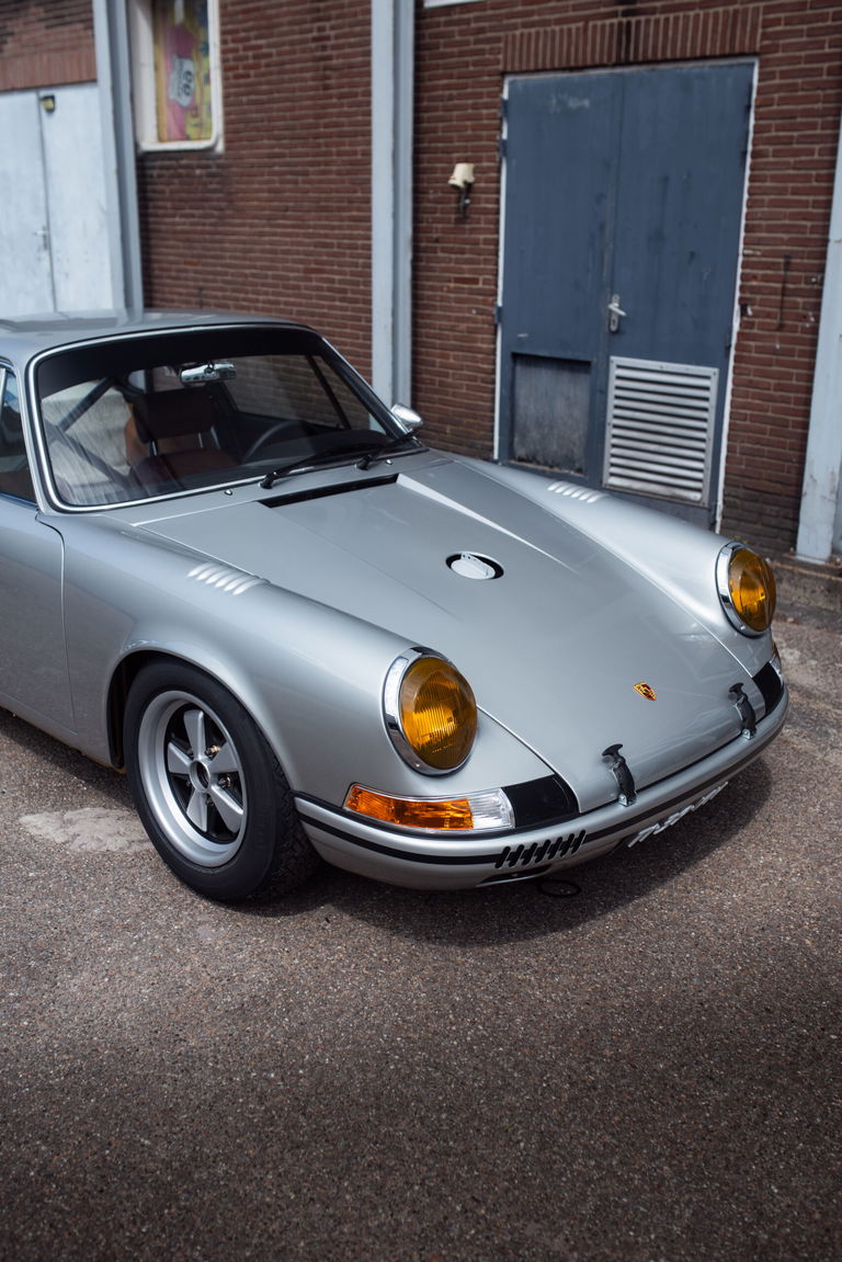 Porsche 911 Backdate