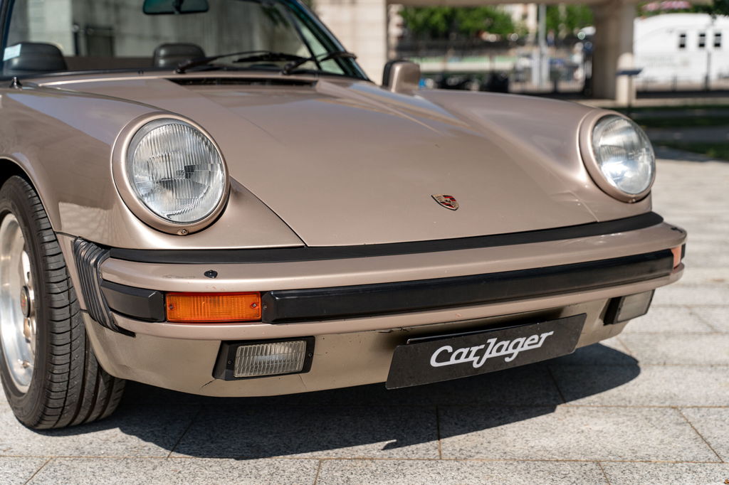 Porsche 911 Carrera 3.2
