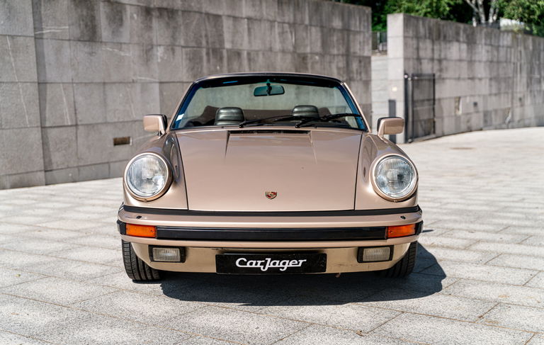 Porsche 911 Carrera 3.2