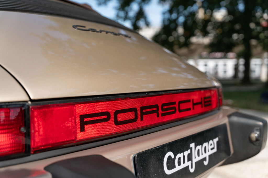 Porsche 911 Carrera 3.2