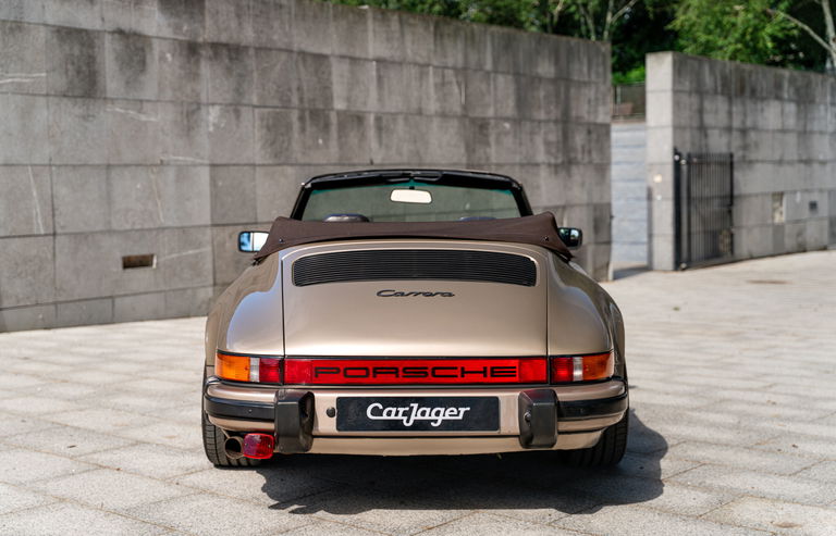 Porsche 911 Carrera 3.2