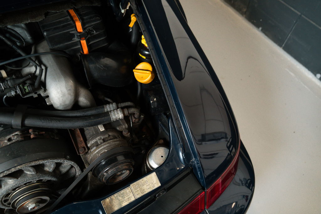 Porsche 964 Carrera 4