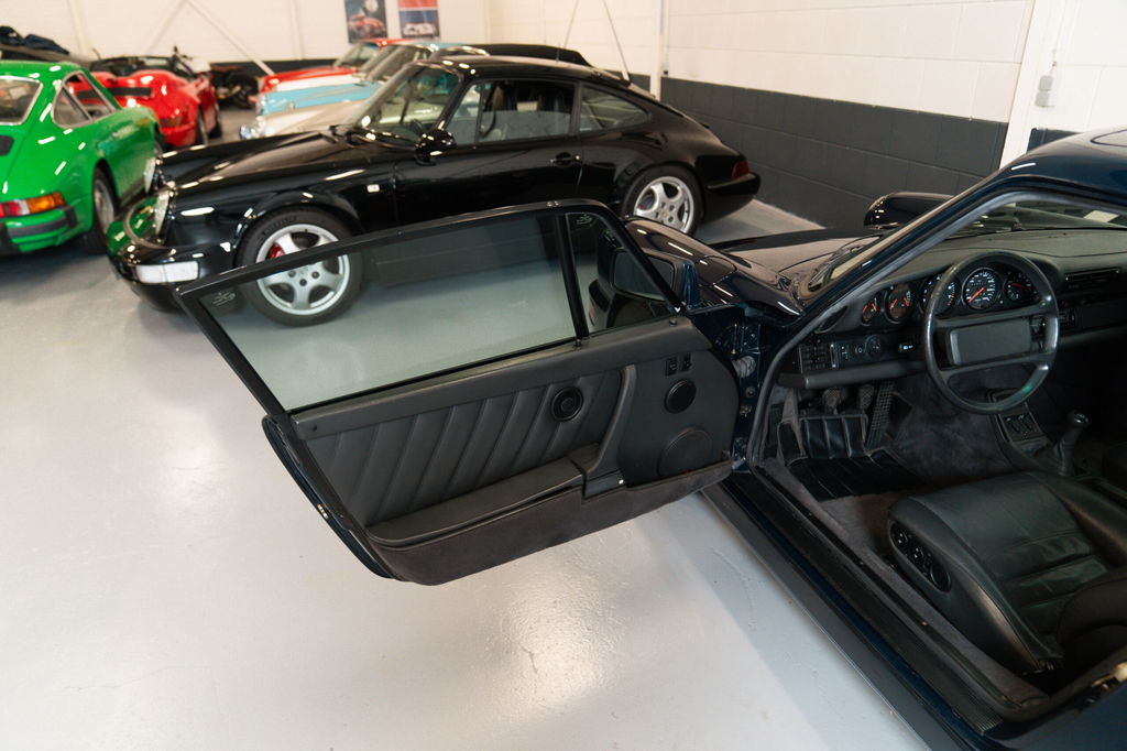Porsche 964 Carrera 4