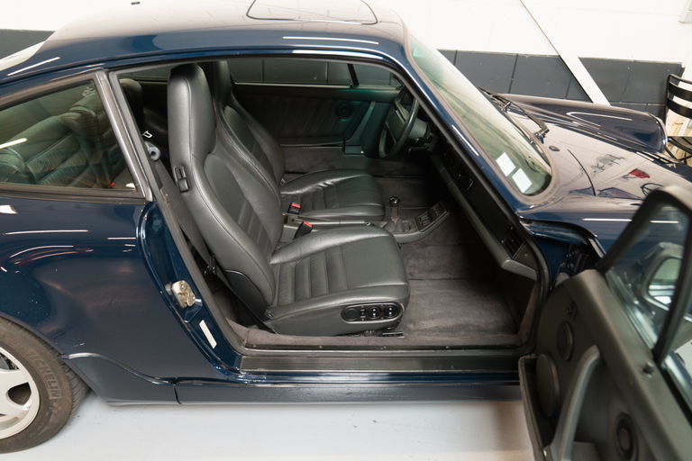 Porsche 964 Carrera 4