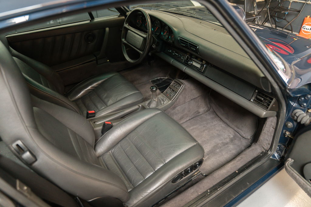 Porsche 964 Carrera 4