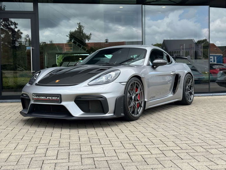Porsche 718 Cayman GT4 RS