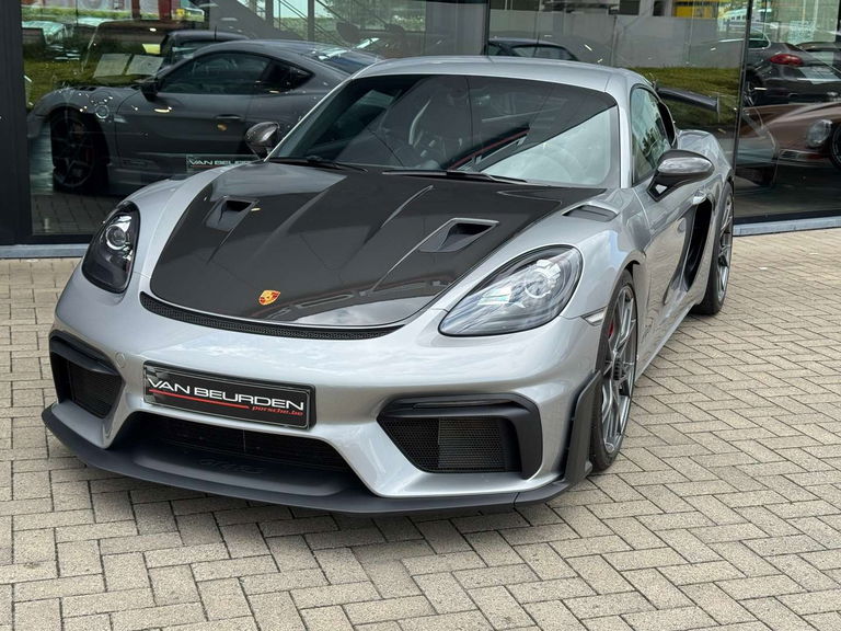 Porsche 718 Cayman GT4 RS