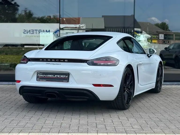 Porsche 718 Cayman