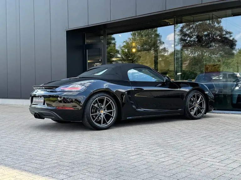 Porsche 718 Boxster