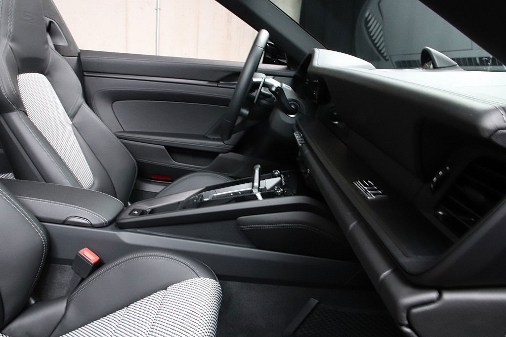 Porsche 992 Edition 50 Jahre Porsche Design