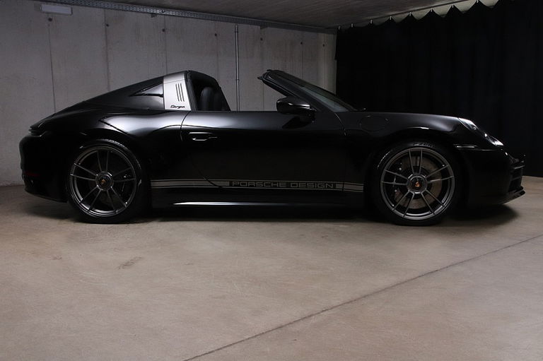 Porsche 992 Edition 50 Jahre Porsche Design