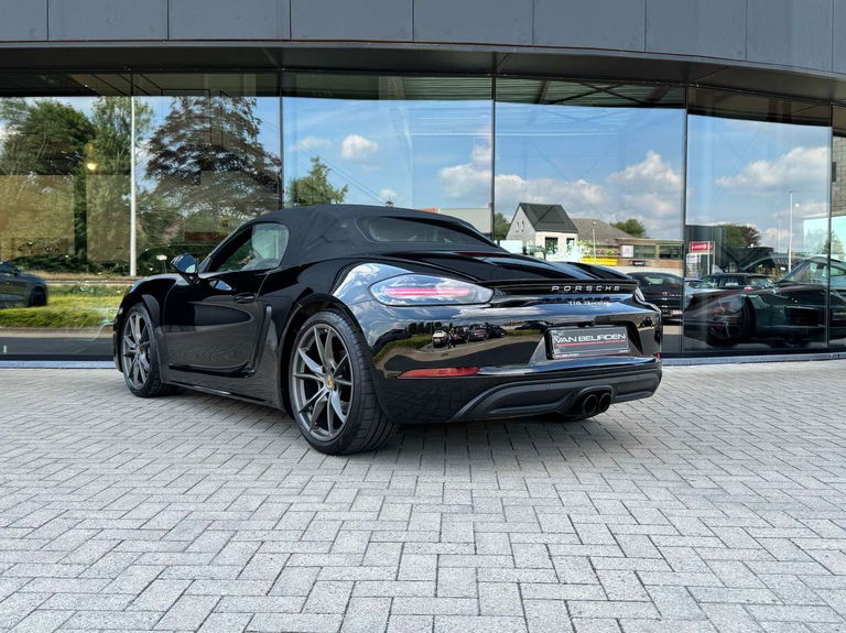 Porsche 718 Boxster