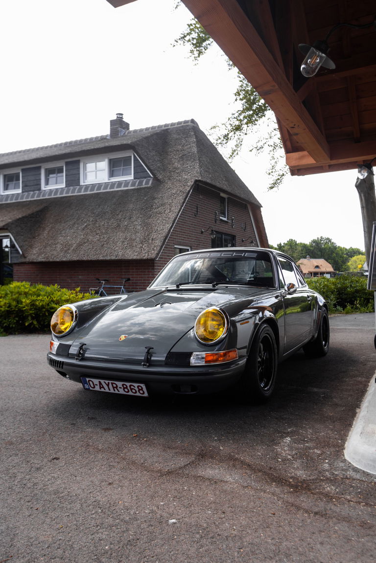 Porsche 911 Backdate