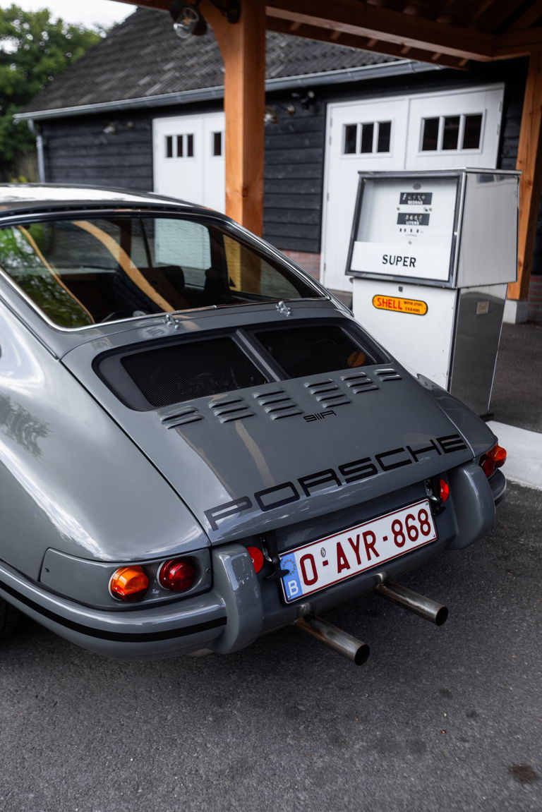 Porsche 911 Backdate