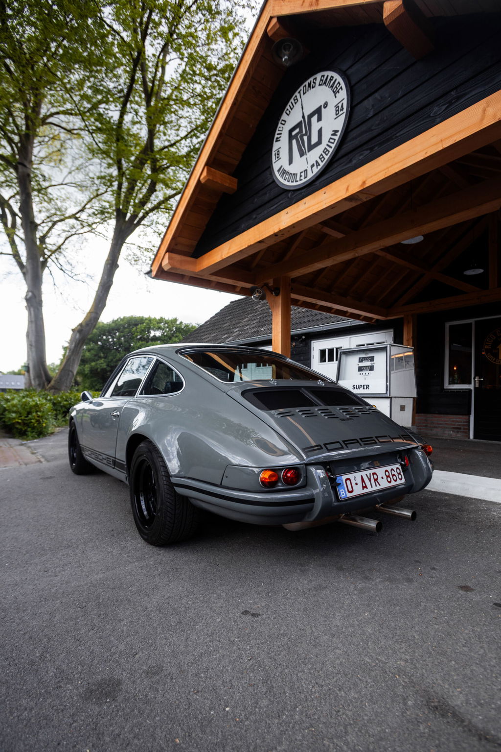 Porsche 911 Backdate