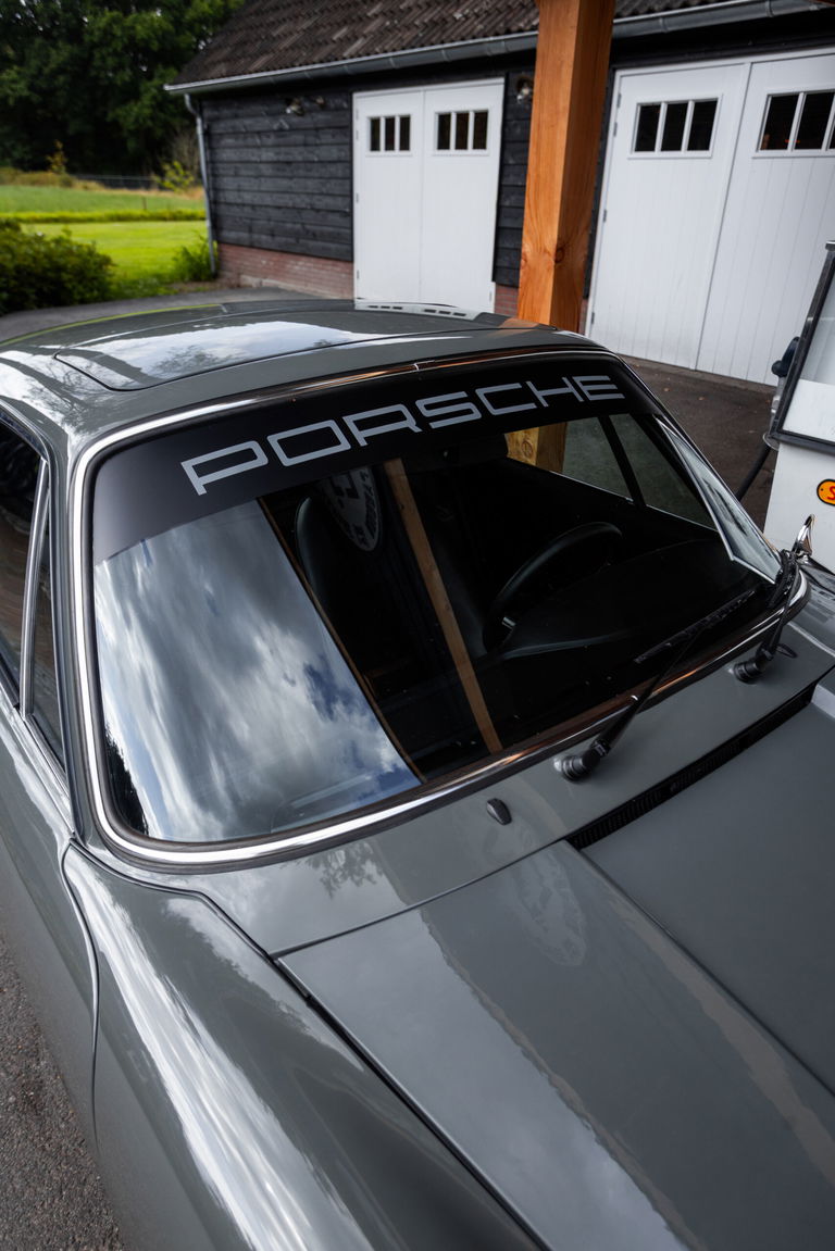 Porsche 911 Backdate