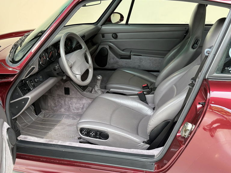 Porsche 993 Carrera 4S