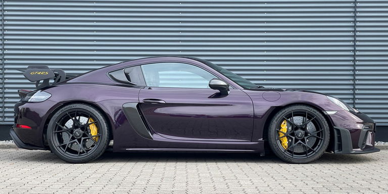 Porsche 718 Cayman GT4 RS