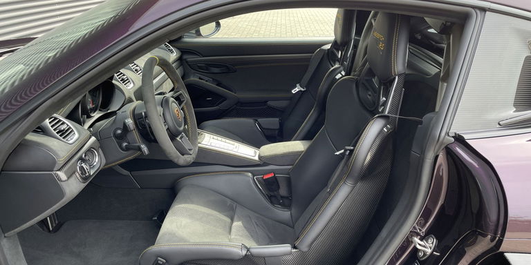 Porsche 718 Cayman GT4 RS