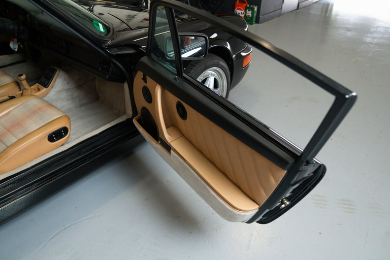 Porsche 964 Carrera 4