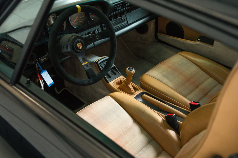 Porsche 964 Carrera 4