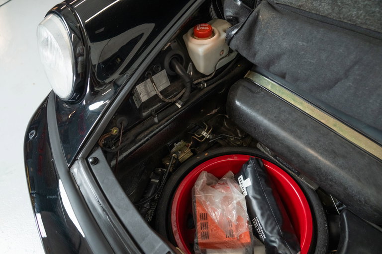 Porsche 964 Carrera 4