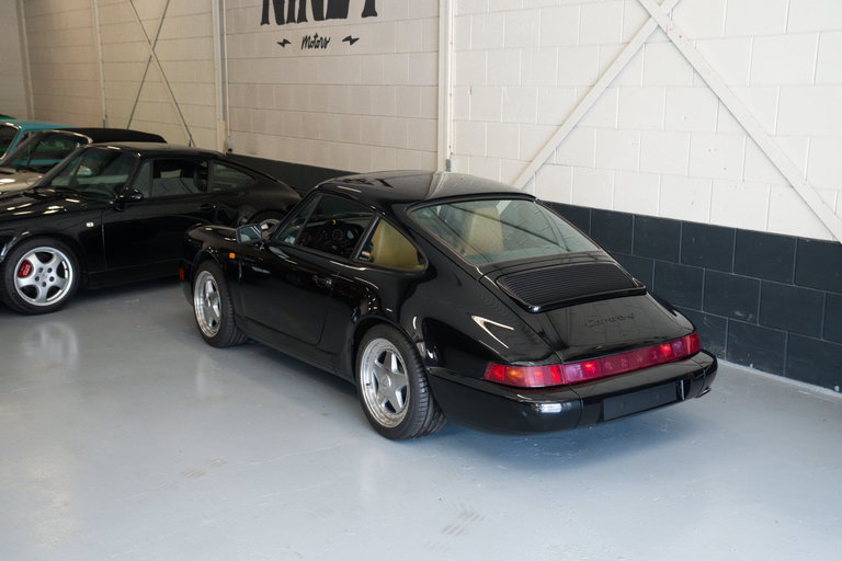 Porsche 964 Carrera 4