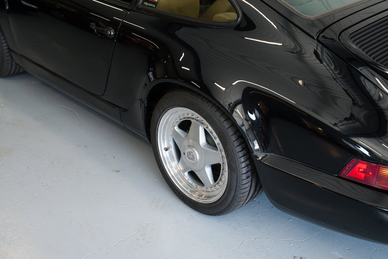 Porsche 964 Carrera 4