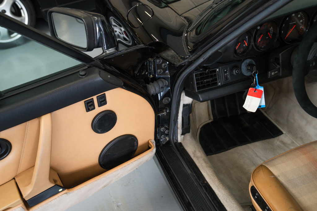 Porsche 964 Carrera 4