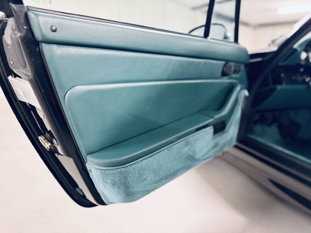 Porsche 993 Carrera 4S