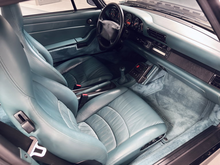 Porsche 993 Carrera 4S