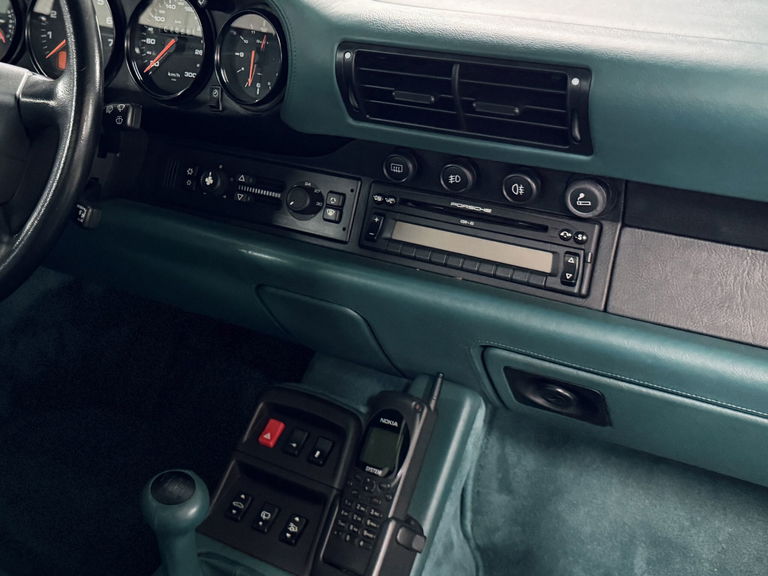 Porsche 993 Carrera 4S