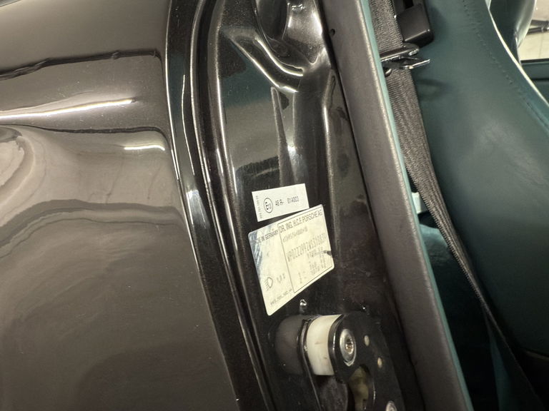 Porsche 993 Carrera 4S