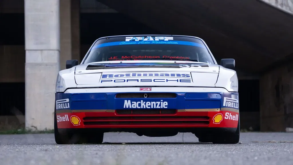 Porsche 944 Turbo Cup