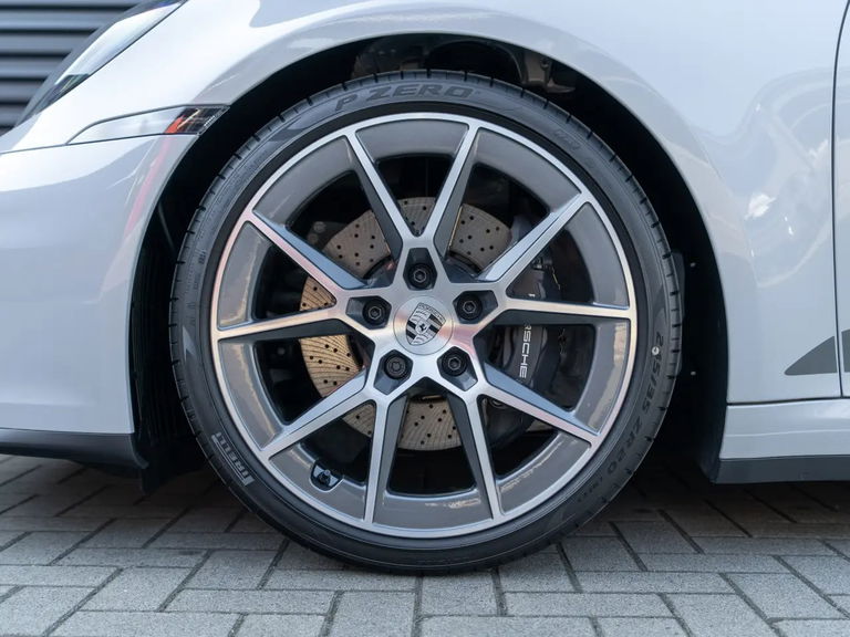 Porsche 992.2 Carrera T