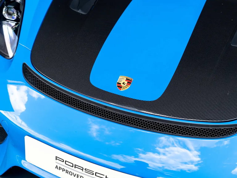 Porsche 718 Spyder RS