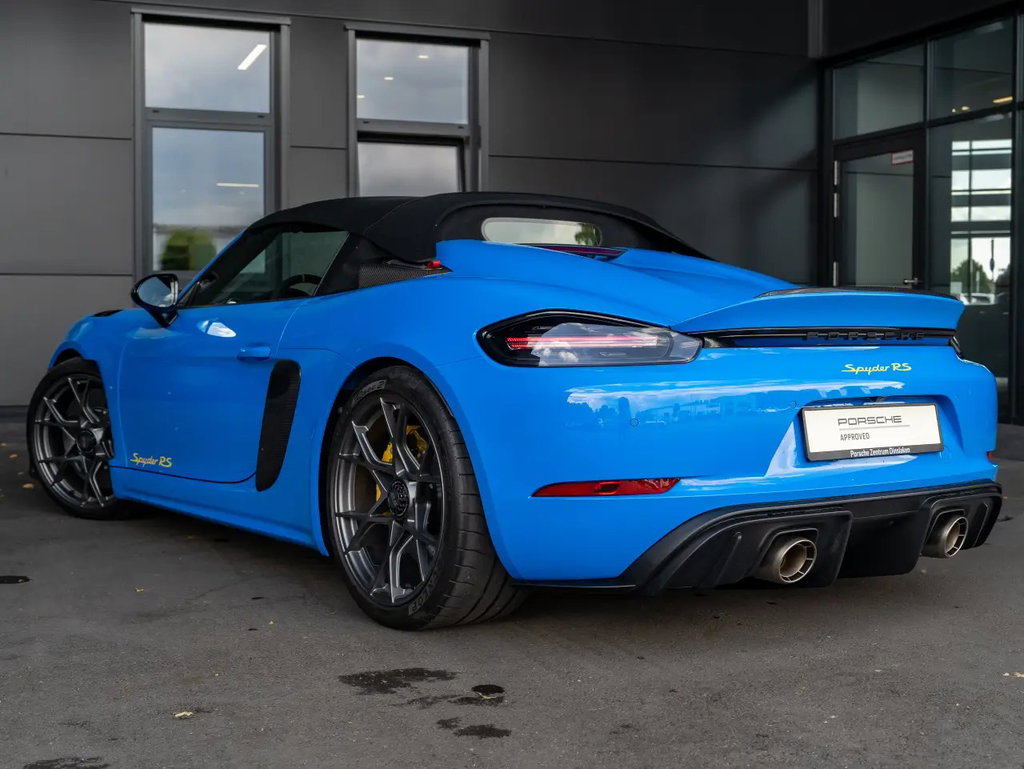 Porsche 718 Spyder RS