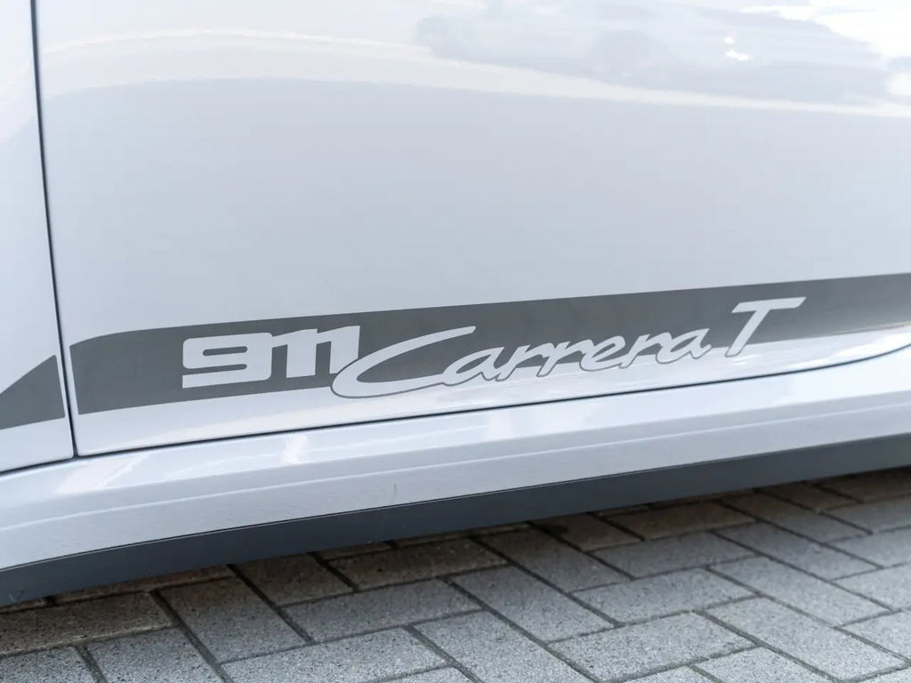 Porsche 992.2 Carrera T