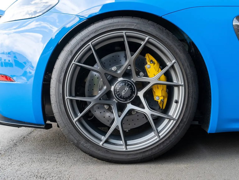 Porsche 718 Spyder RS