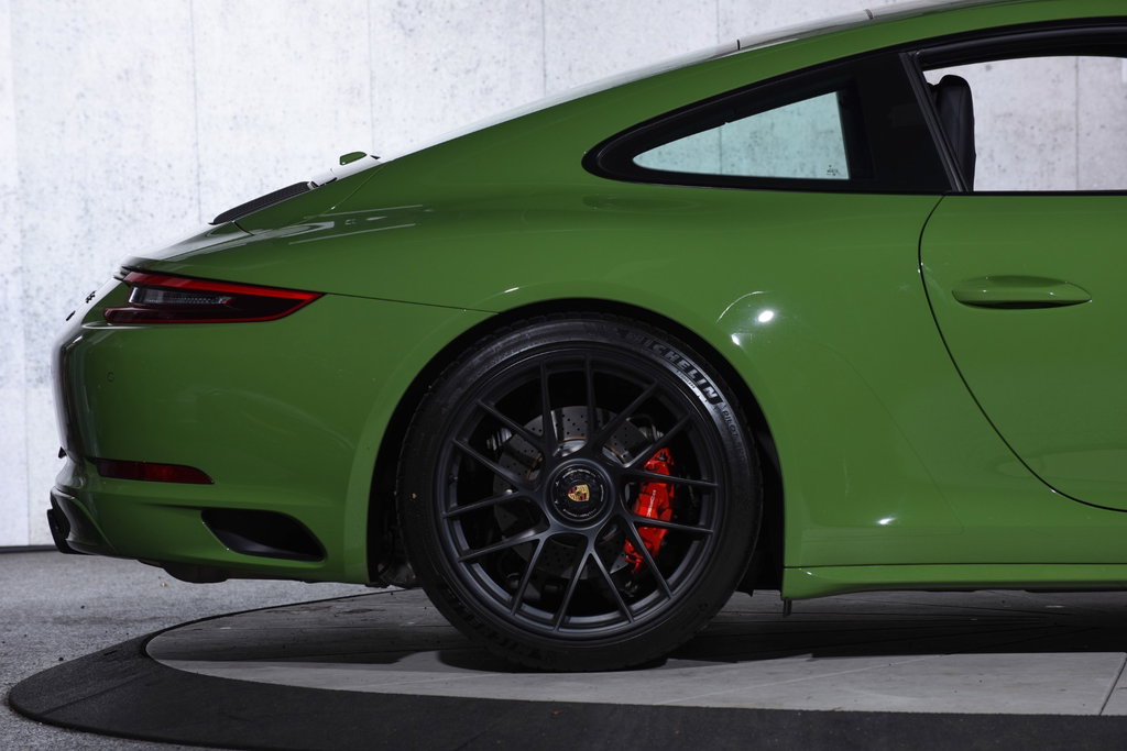 Porsche 991.2 Carrera GTS
