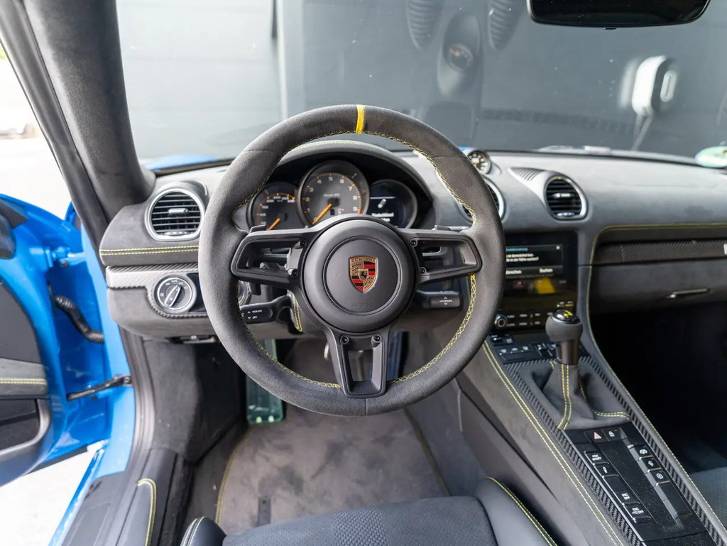 Porsche 718 Spyder RS