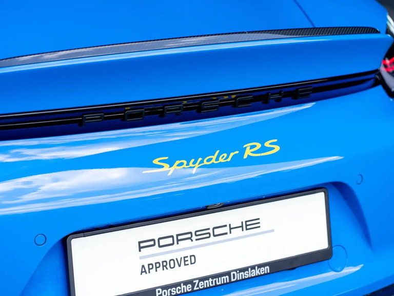 Porsche 718 Spyder RS