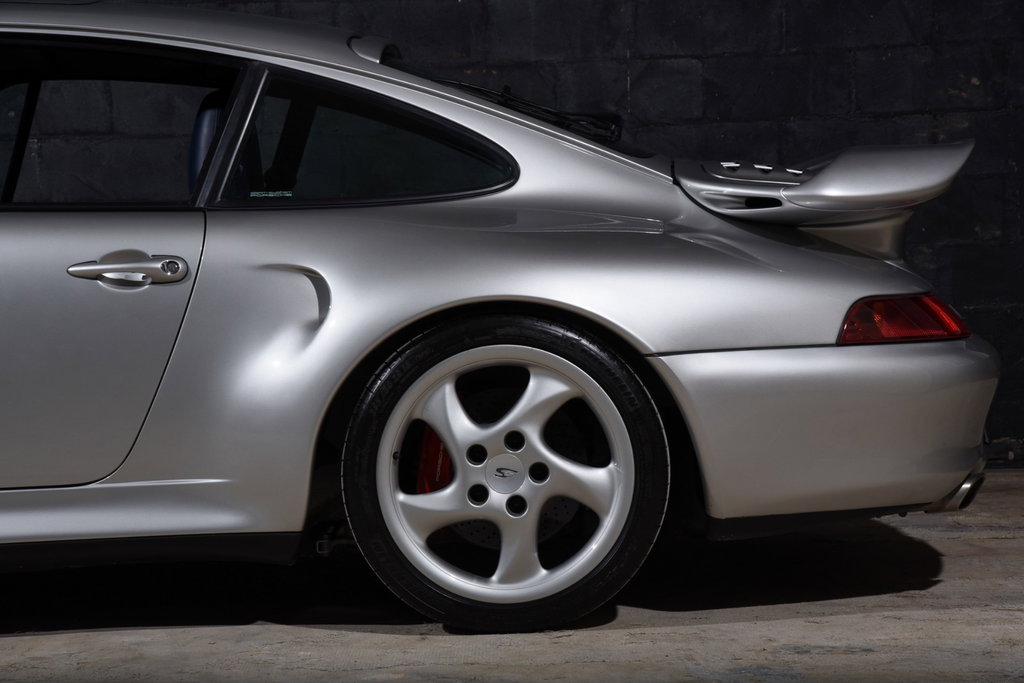 Porsche 993 Carrera 4S